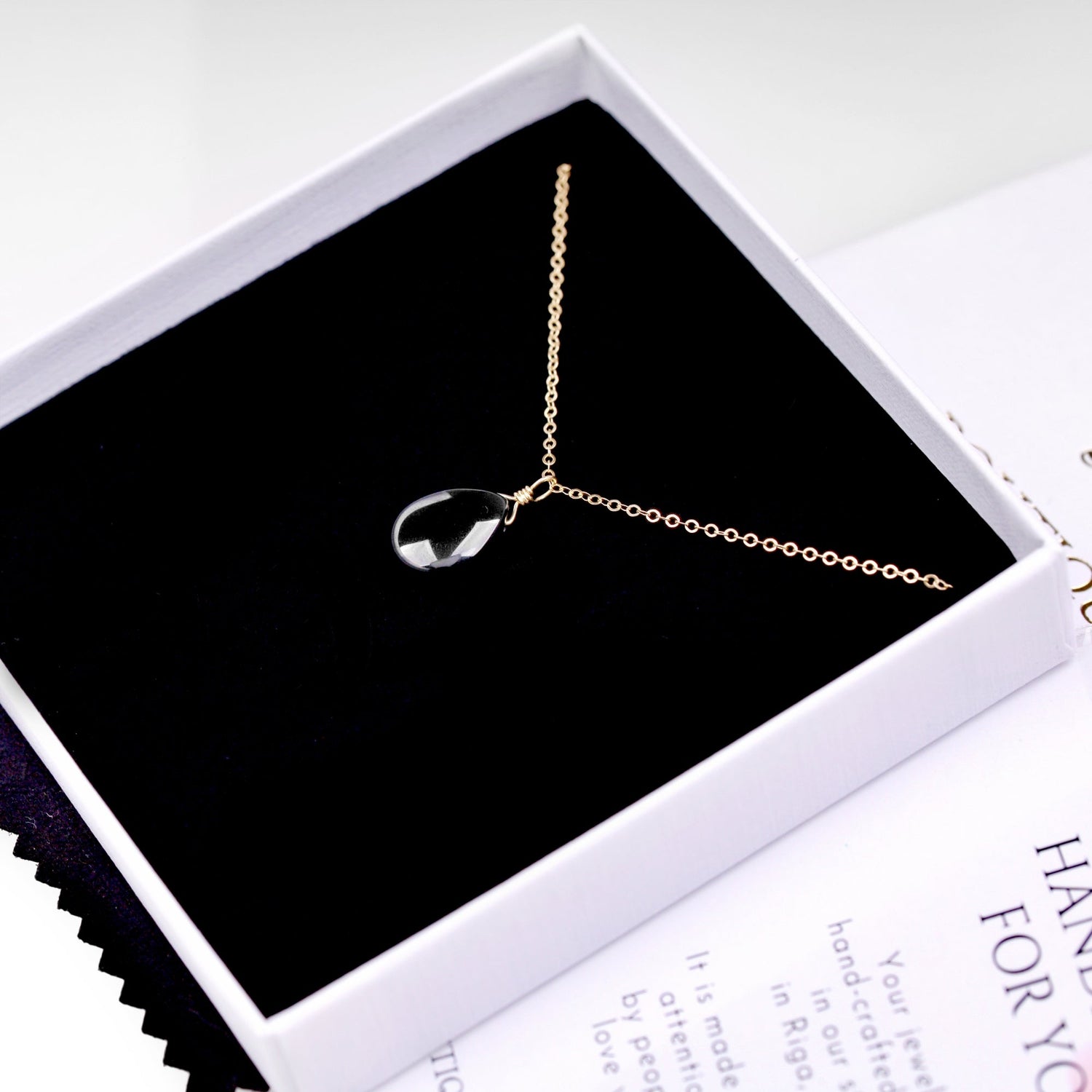 Bella Naturale · Pendants