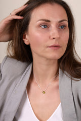 14k White Gold Peridot necklace