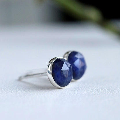 Blue Sapphire Stud Earrings in Sterling Silver 8mm
