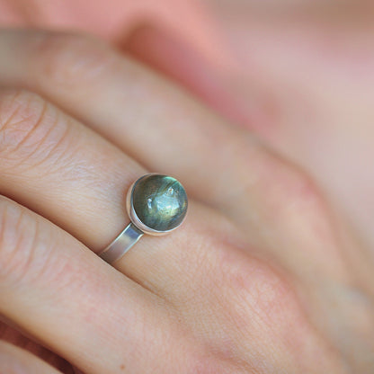 Labradorite Ring • SPHERA