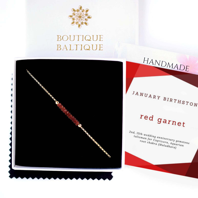 Garnet Bracelet with initials in Gold - Boutique Baltique