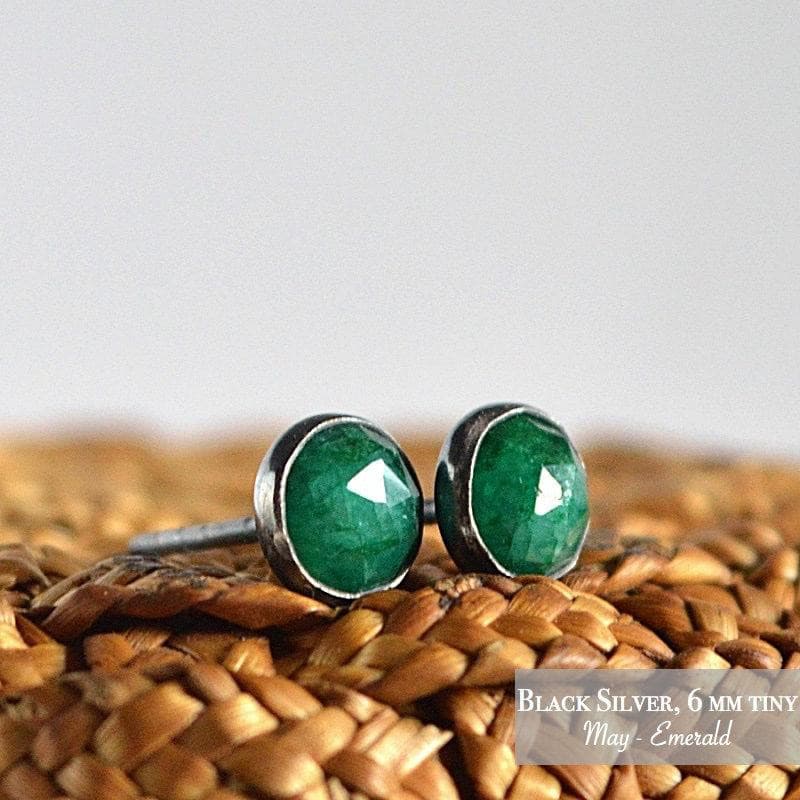 Emerald Stud Earrings - Boutique Baltique