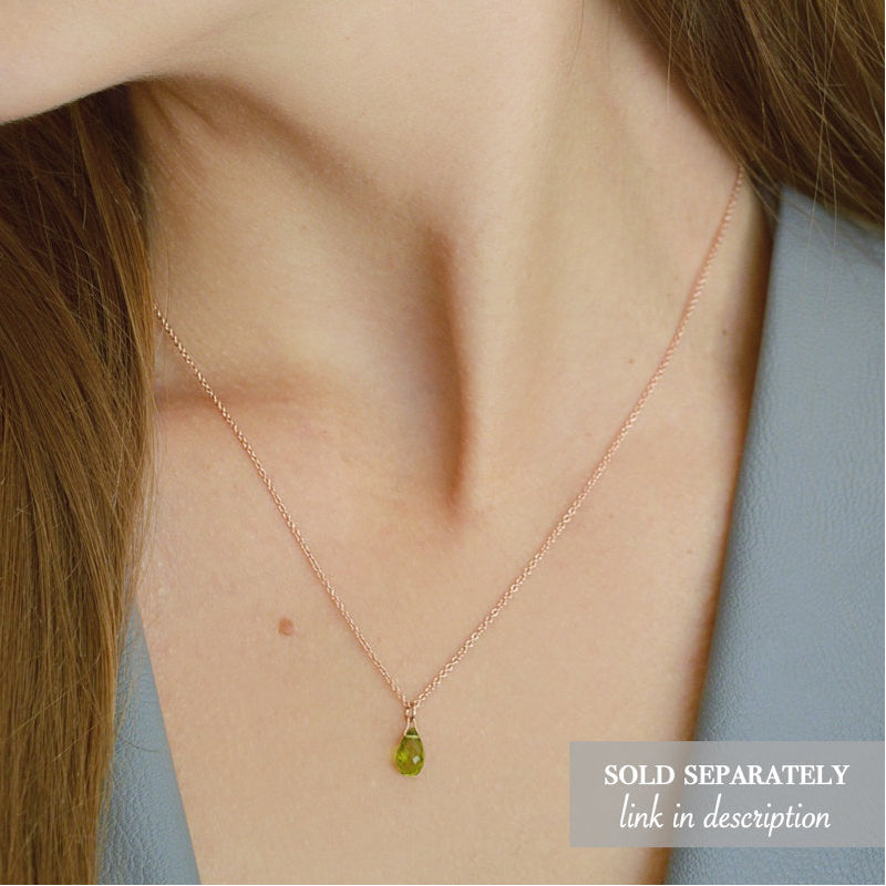 Peridot Necklace in Rose Gold - Boutique Baltique