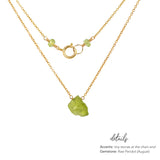Raw Peridot Necklace in Gold with details - Boutique Baltique