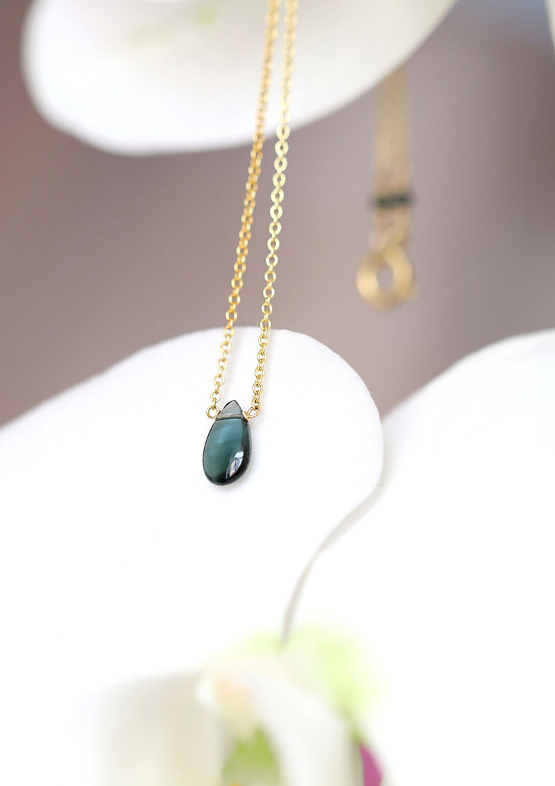 Green Tourmaline Necklace in Gold - Boutique Baltique