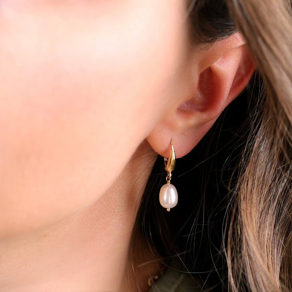 14k Pearl Earrings, Solid Gold Earrings, Pearl Hoop Earrings, Bridal Earrings, Pearl Huggie Earrings, Leverback Earrings
